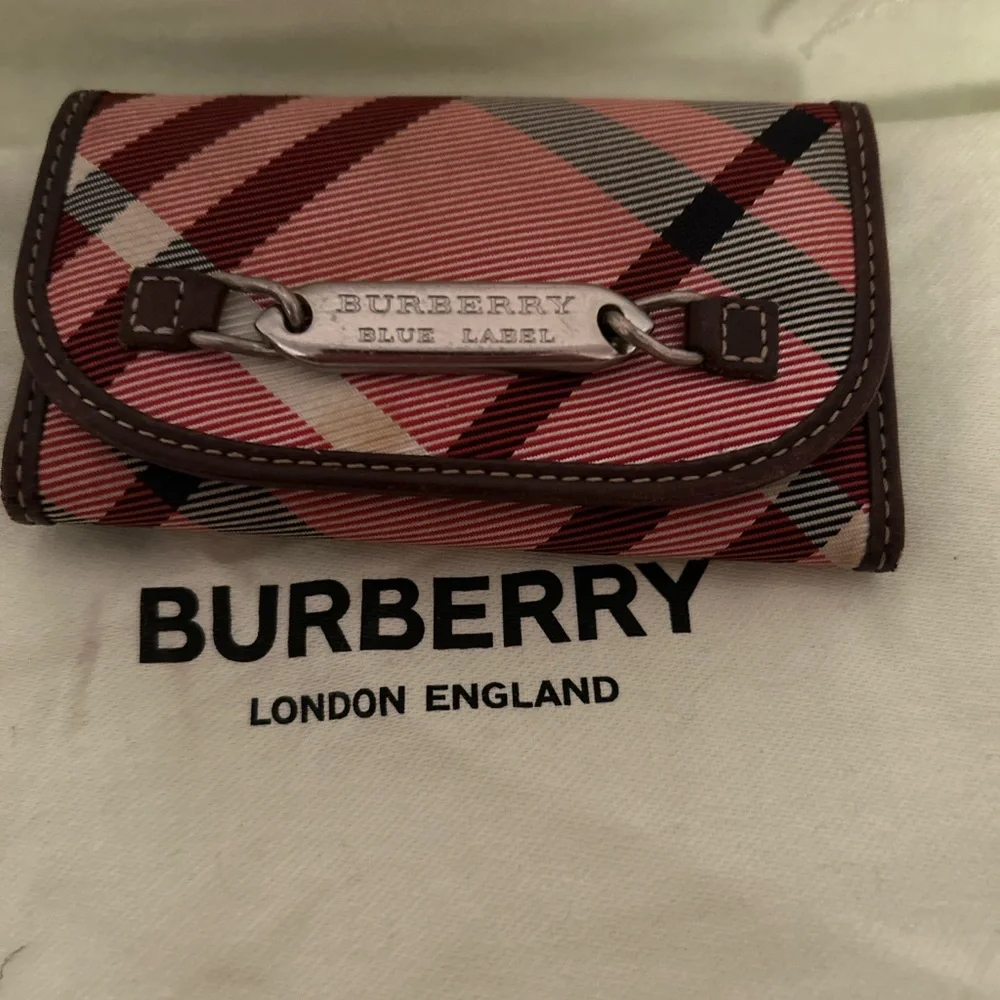 Burberry Pink and Black Checkered key case/card holder - Picture 3 of 6